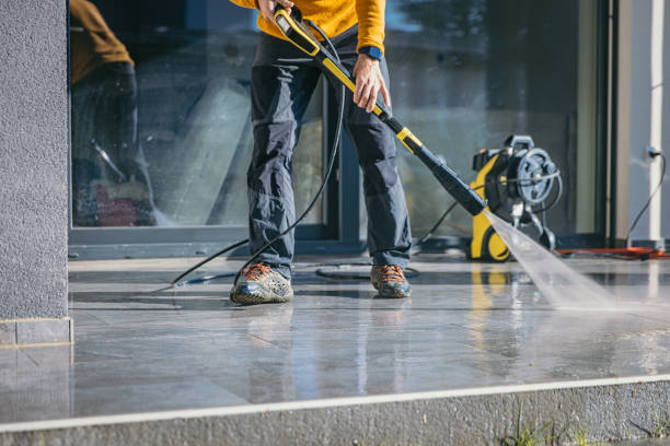 Best Restaurant Pressure Washing  in Cleveland, FL